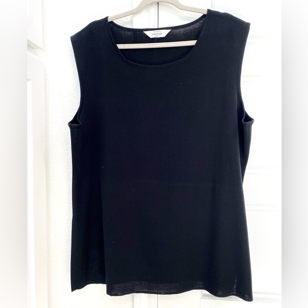 Misook Black Sleeveless Acrylic Top With Side Splits Sophisicated Classy XXL